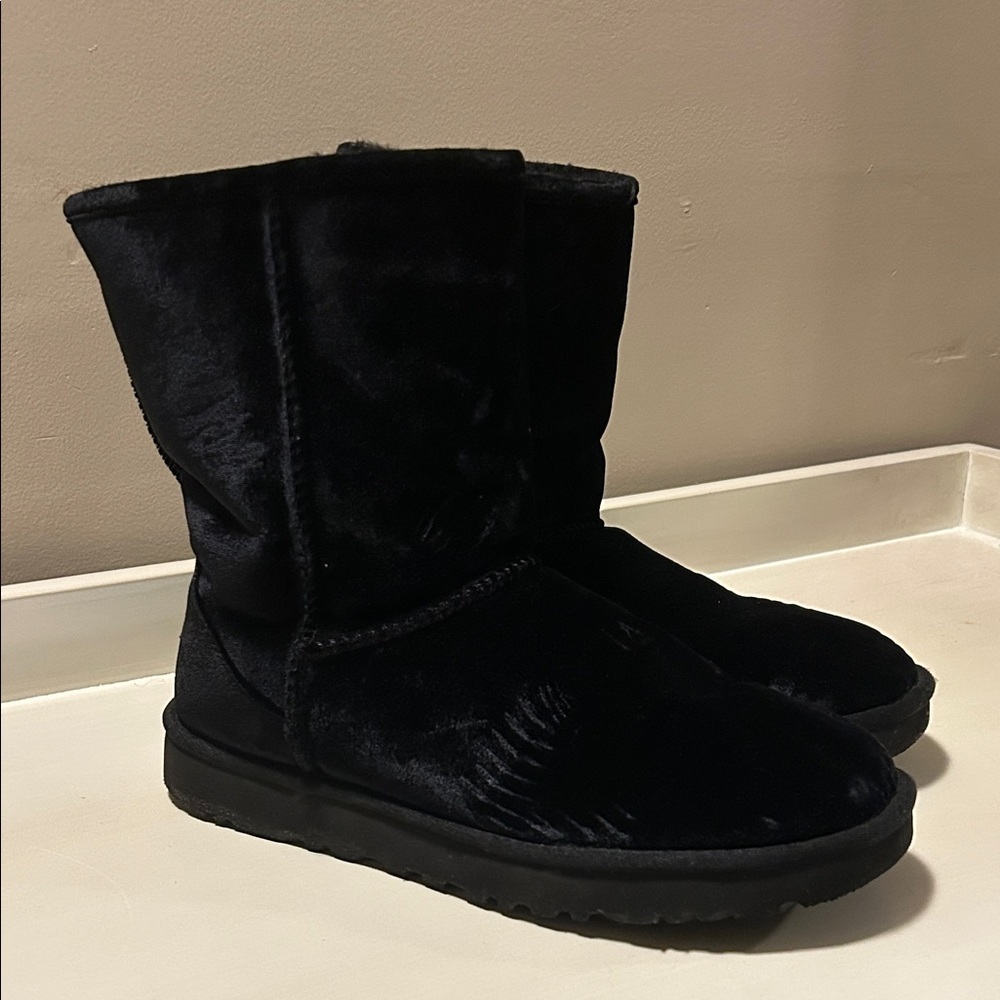 Like new UGG Classic Black Winter Boots - Picture 3 of 7
